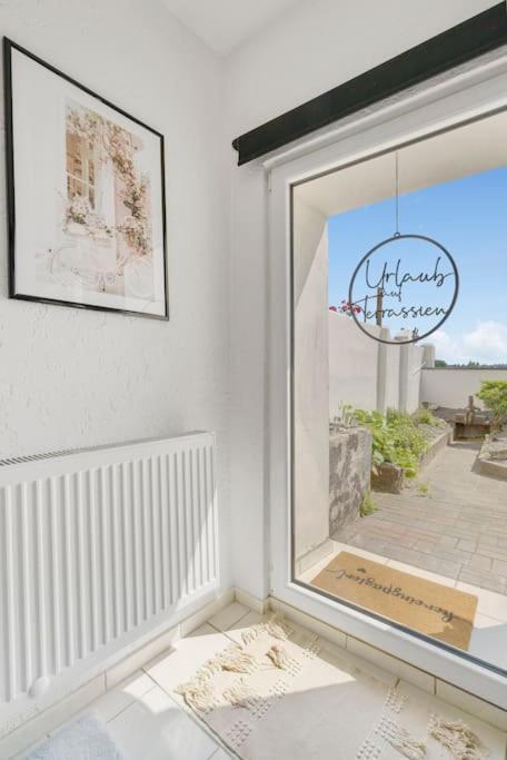 Tiny Apartment With Spacious Terrace On The Rhine Neuwied Εξωτερικό φωτογραφία