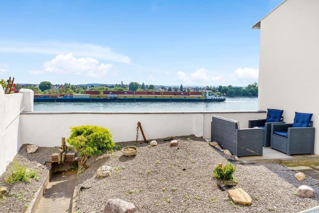 Tiny Apartment With Spacious Terrace On The Rhine Neuwied Εξωτερικό φωτογραφία